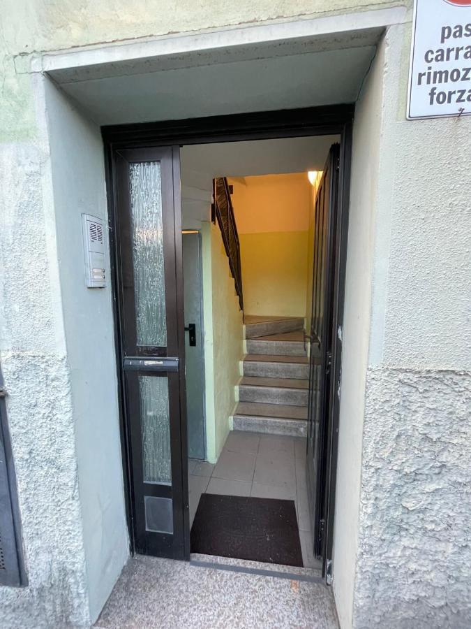 La Casa Di Ste' Apartment Милано Екстериор снимка