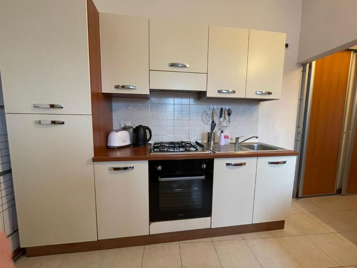 La Casa Di Ste' Apartment Милано Екстериор снимка